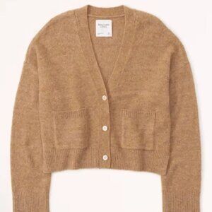 Abercombie & Fitch Cropped Knit Cardigan